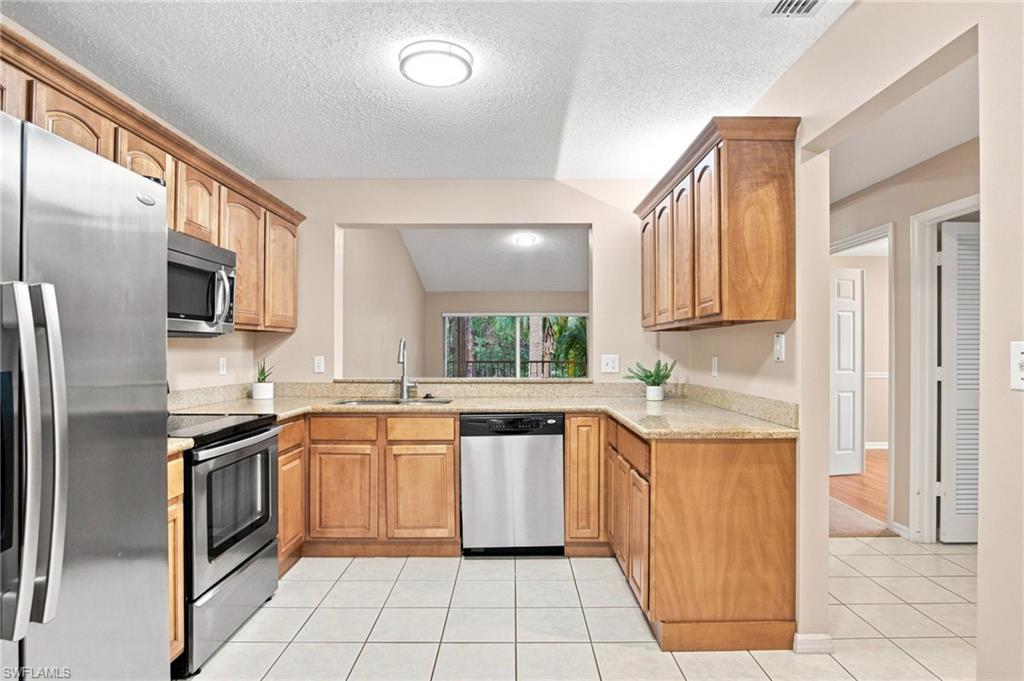 749 Landover Cir 203 Property Photo 3