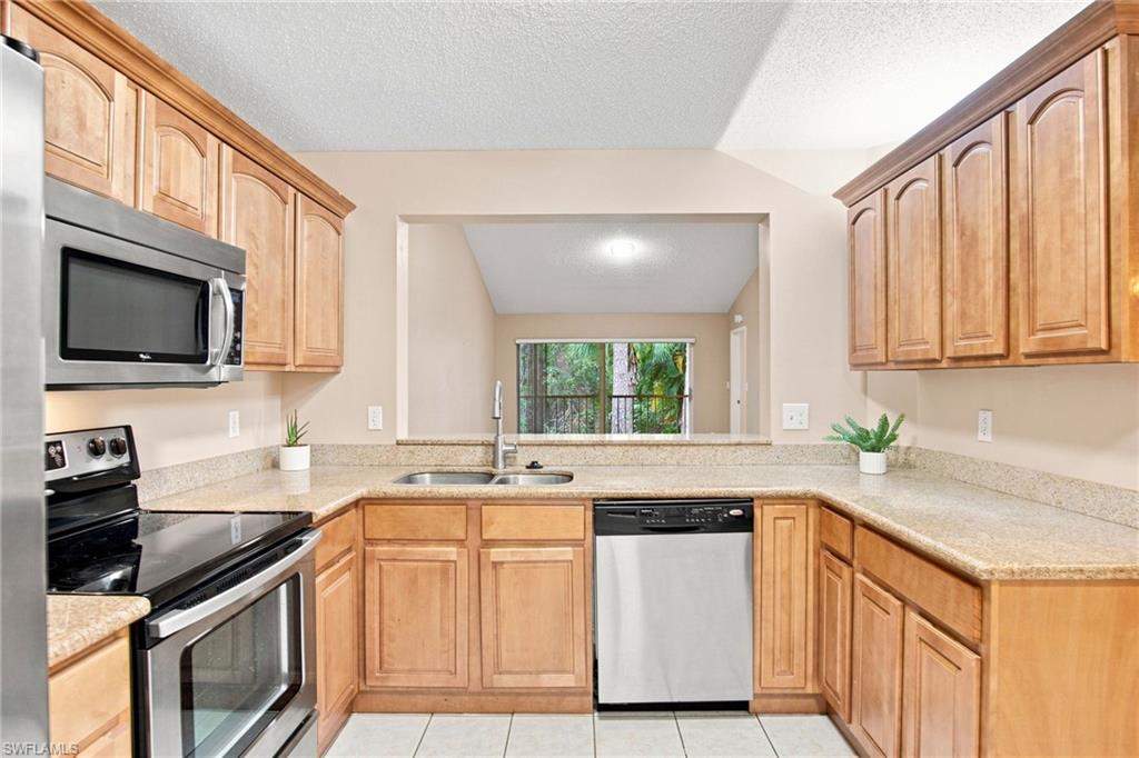 749 Landover Cir 203 Property Photo 7