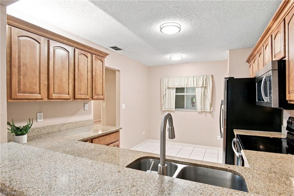 749 Landover Cir 203 Property Photo 8