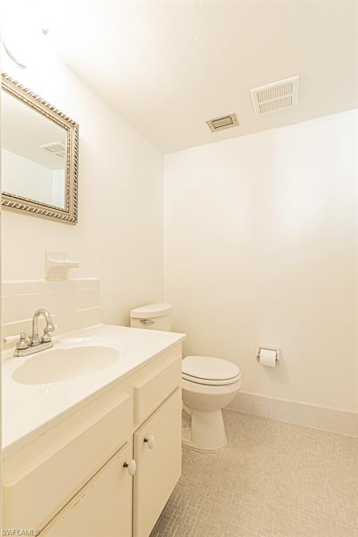 72 7th St S 203 Property Photo 18