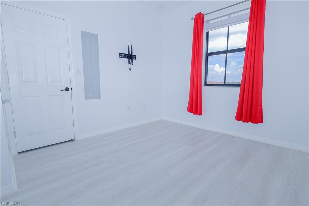 5529 Aquila Ave Property Photo 23