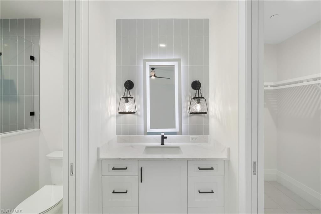 6230 Estero Blvd 201 Property Photo 15