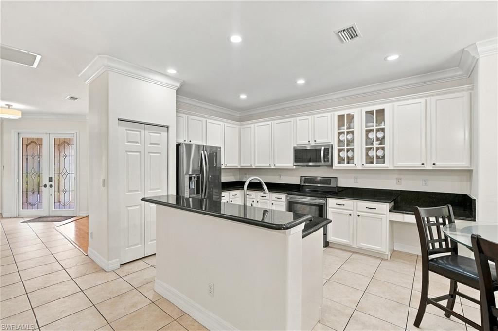 1289 Barrigona Ct Property Photo 8