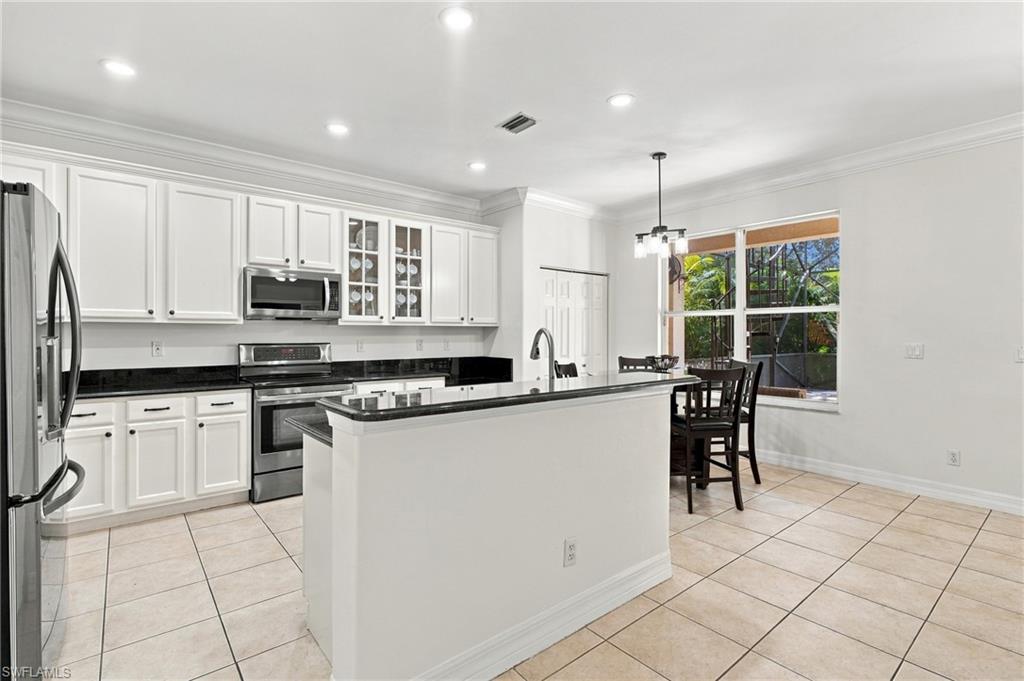 1289 Barrigona Ct Property Photo 9