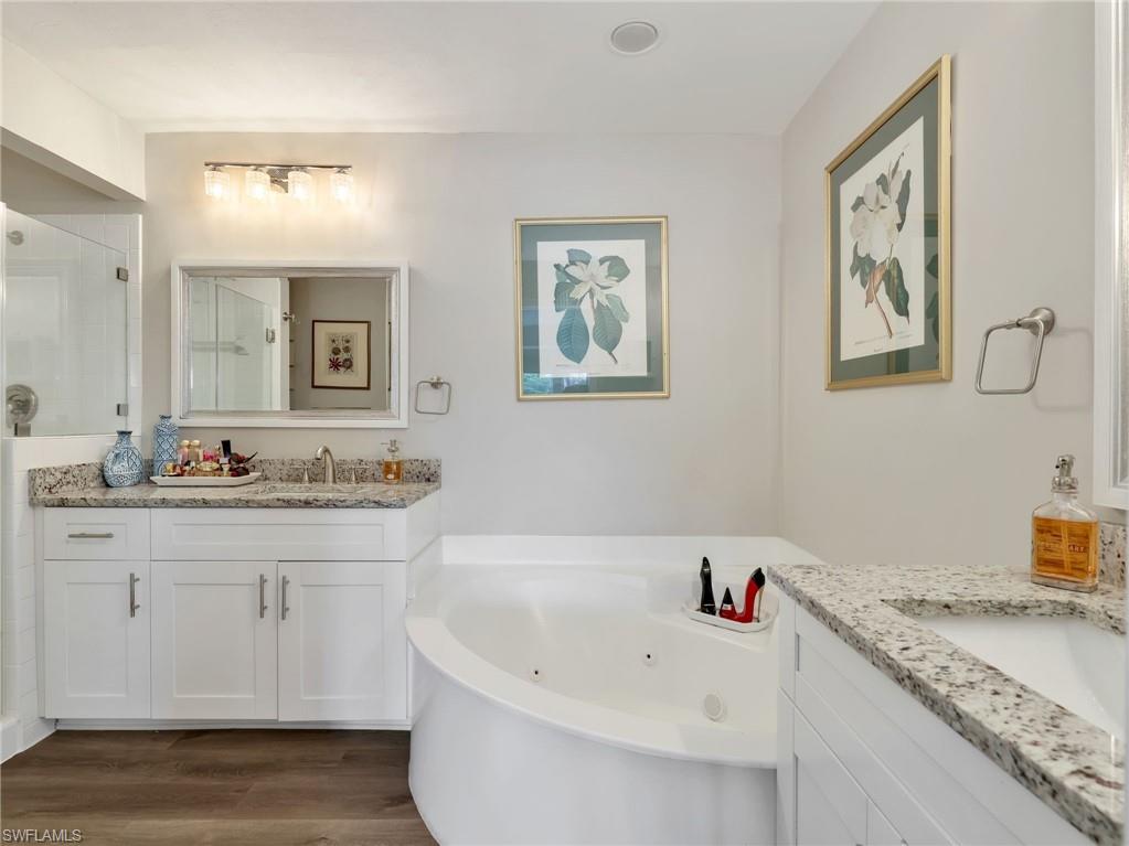 3556 Windjammer Cir 1003 Property Photo 27