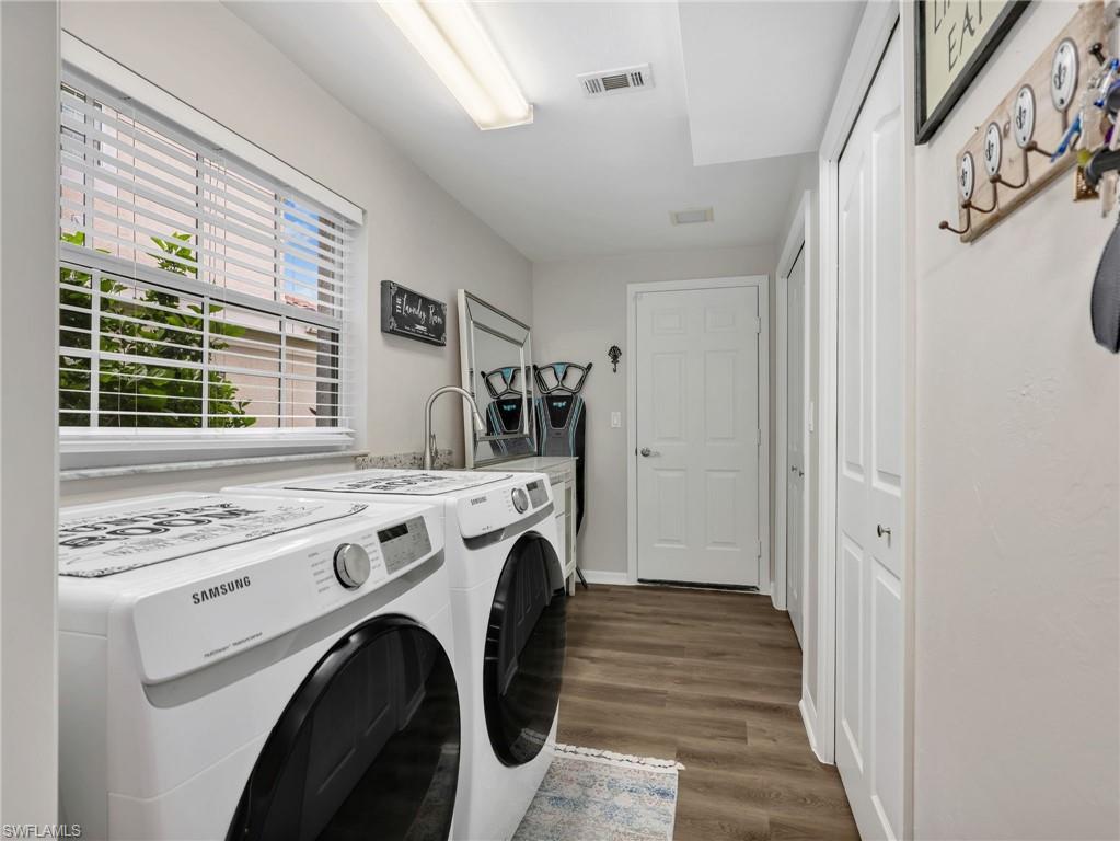 3556 Windjammer Cir 1003 Property Photo 30