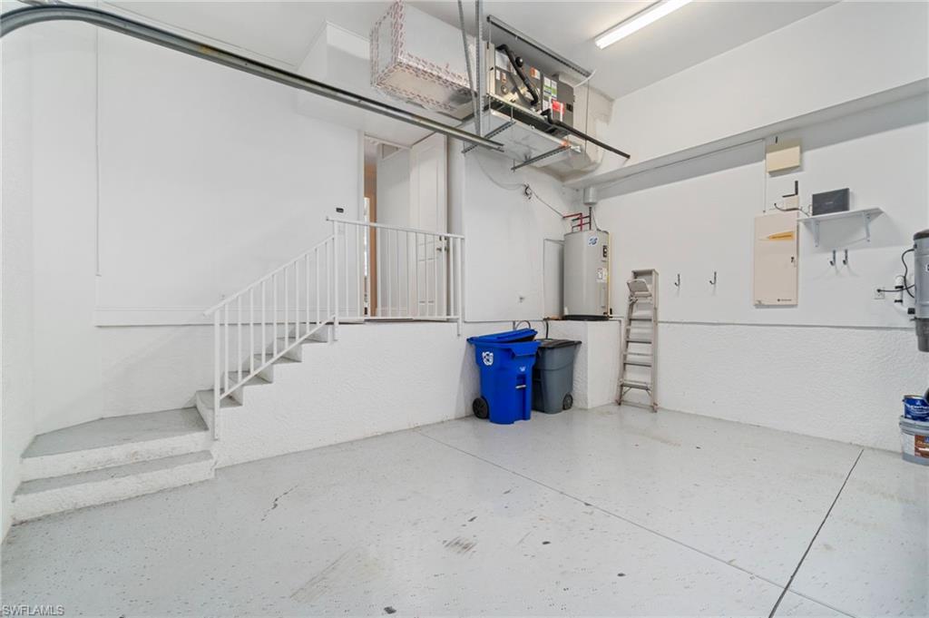 645 Broad Ave S Property Photo 40