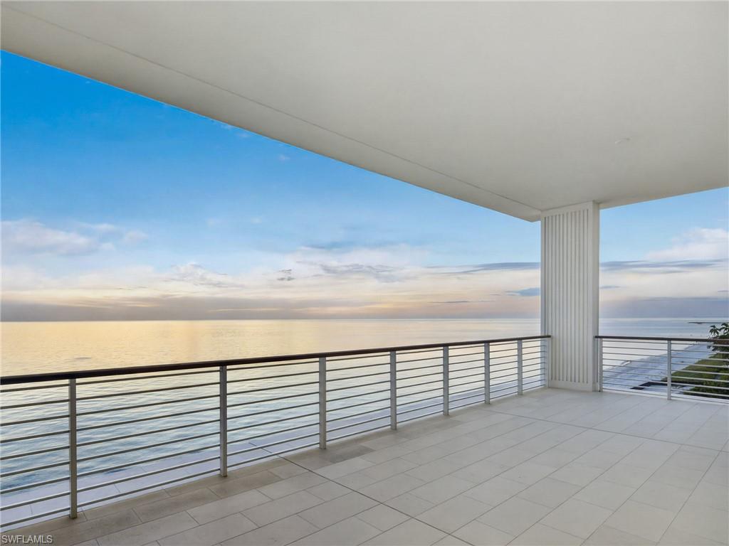 901 Gulf Shore Blvd N C-502 Property Photo 1
