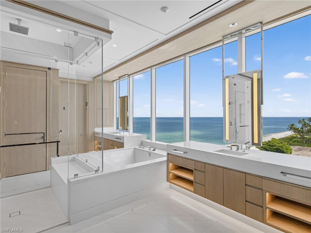 901 Gulf Shore Blvd N C-502 Property Photo 6