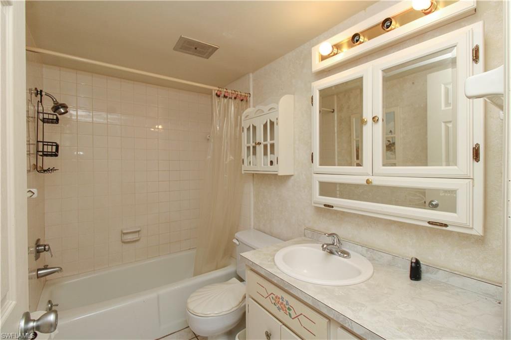 300 Valley Stream Dr 12-r Property Photo 16