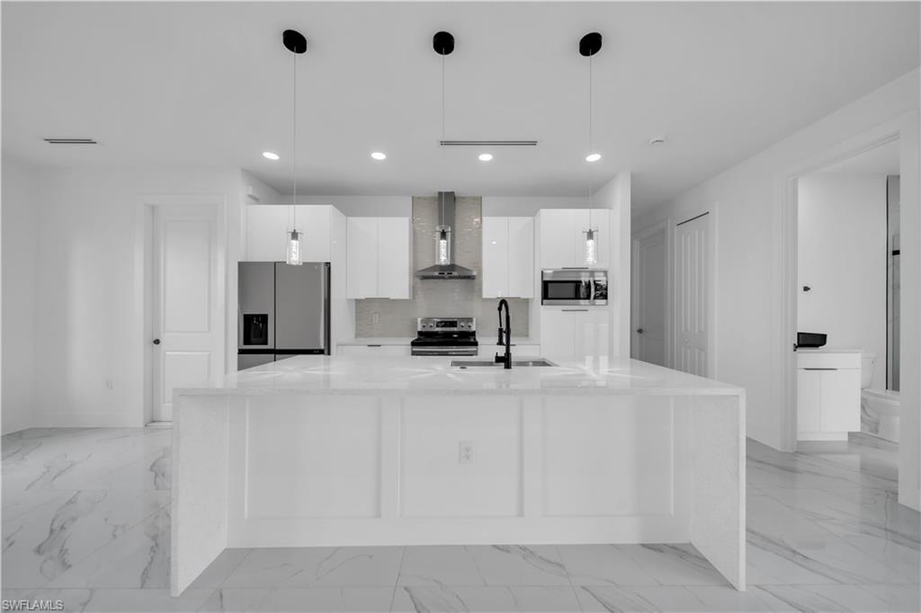 1416 15th Ln Property Photo 9