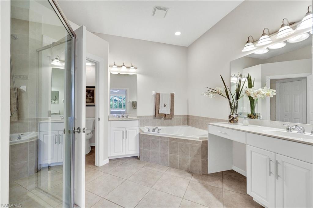 8723 Coastline Ct 202 Property Photo 18