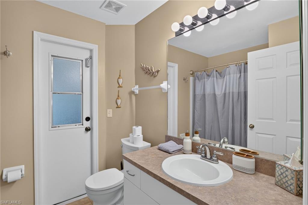 609 23rd Ter Property Photo 23