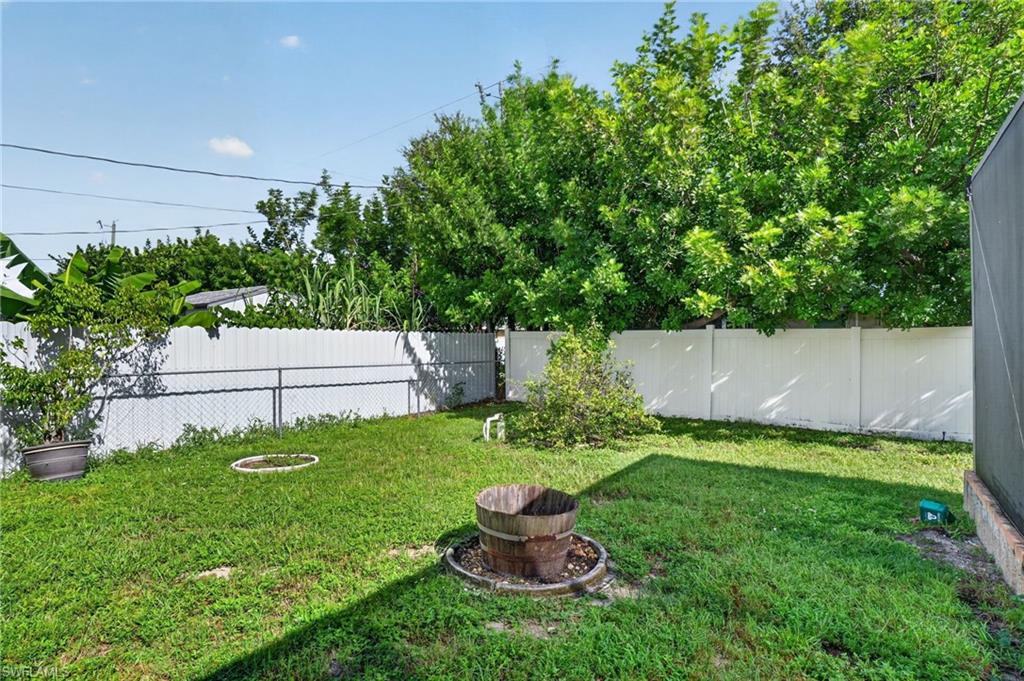 609 23rd Ter Property Photo 32