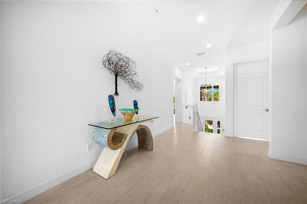 8062 Signature Club Cir 201 Property Photo 6