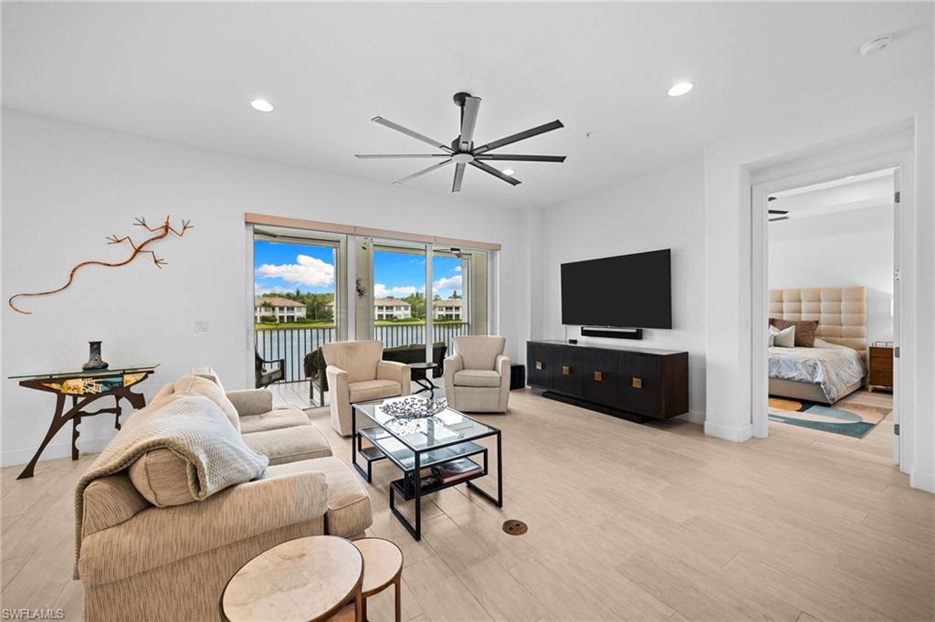 8062 Signature Club Cir 201 Property Photo 8