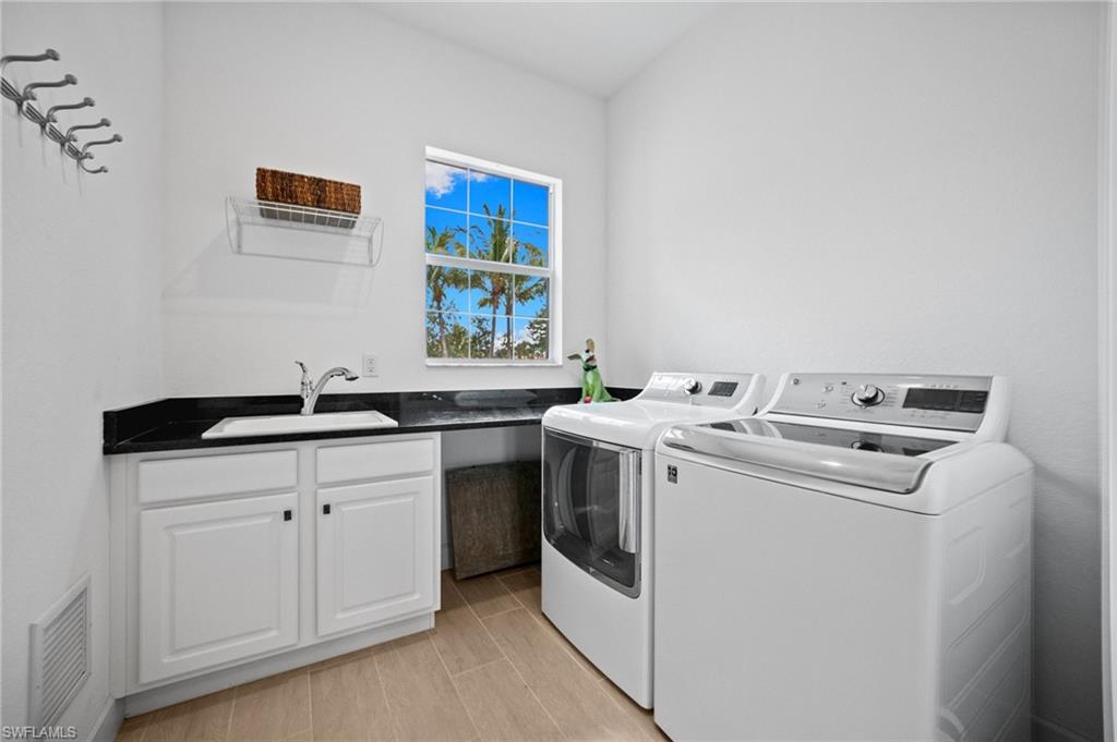 8062 Signature Club Cir 201 Property Photo 38