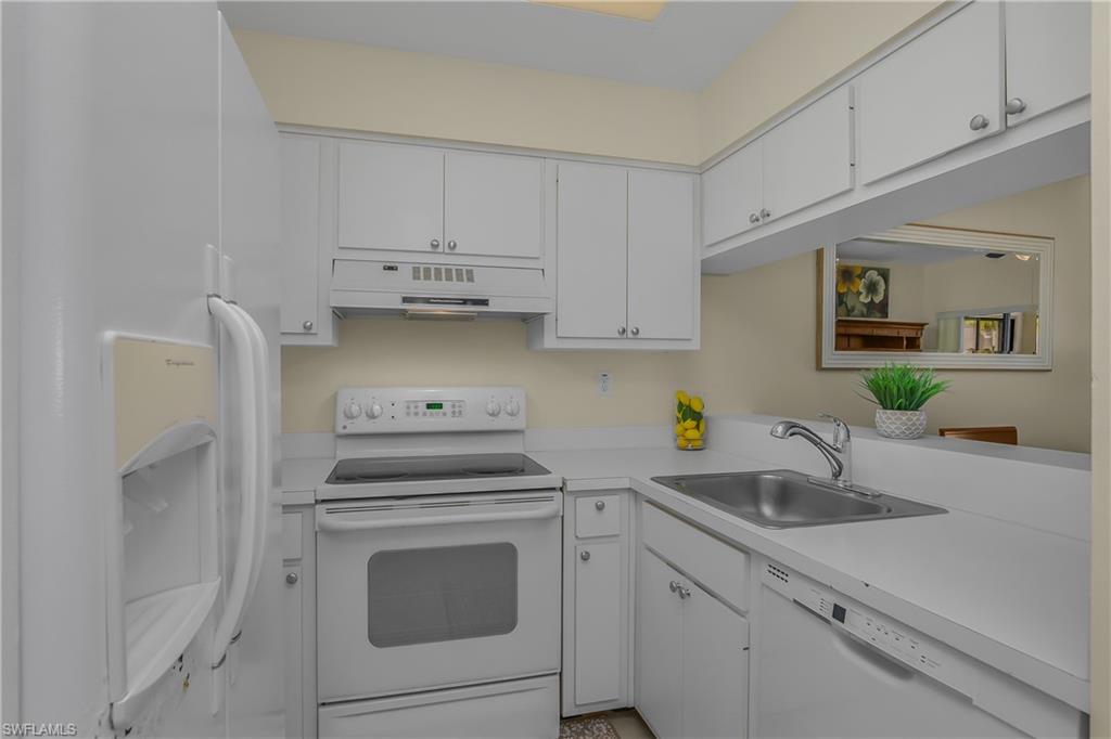 3326 Olympic Dr 424 Property Photo 2