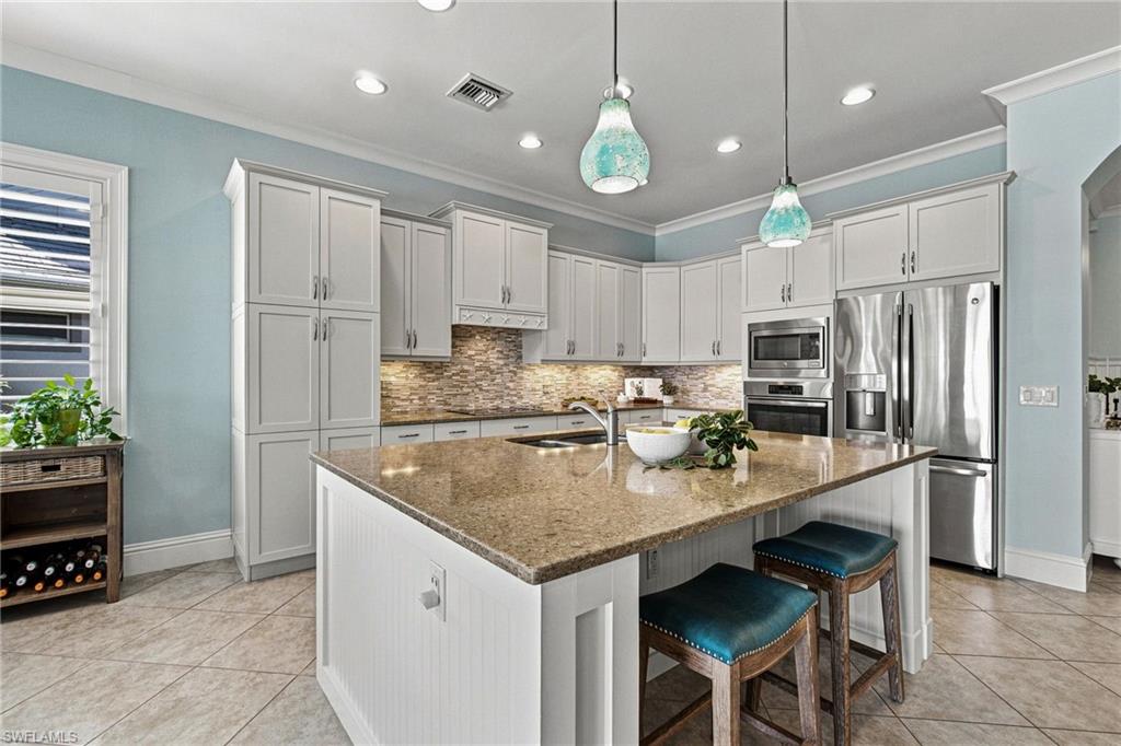 5047 Andros Dr Property Photo 8