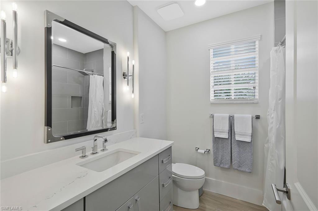 1540 Blue Point Ave 201 Property Photo 19