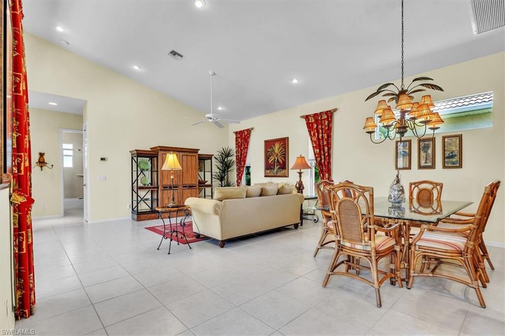10879 Fieldfair Dr Property Photo 2