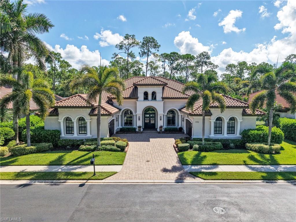 7772 Classics Dr Property Photo 1