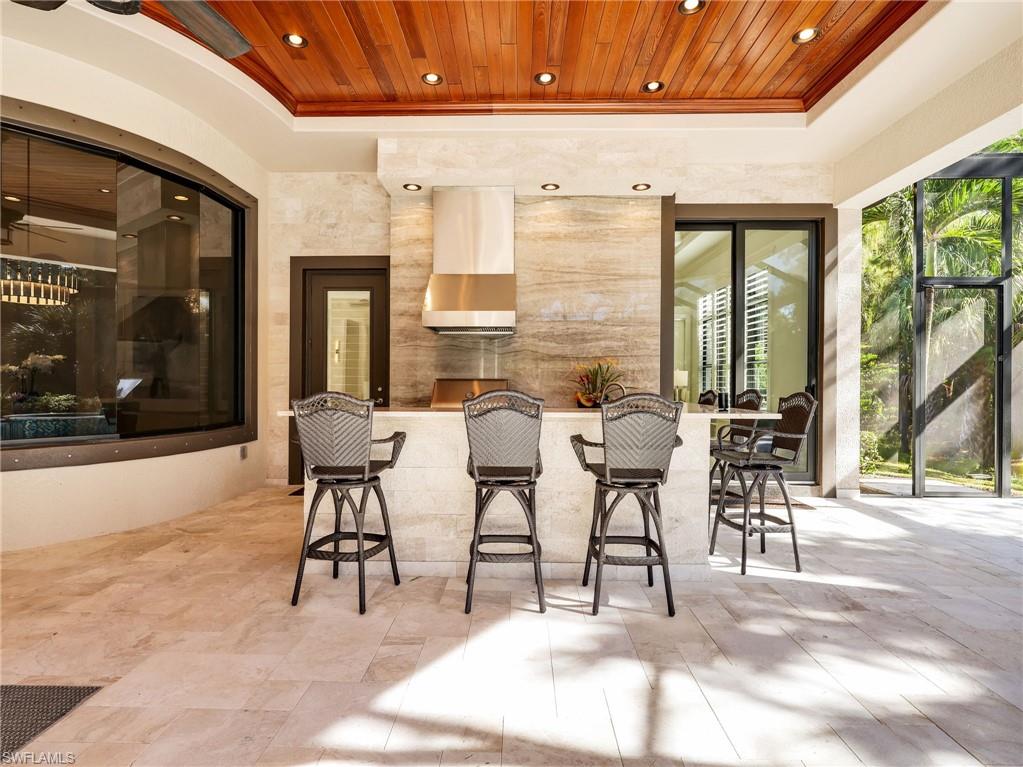 7772 Classics Dr Property Photo 7