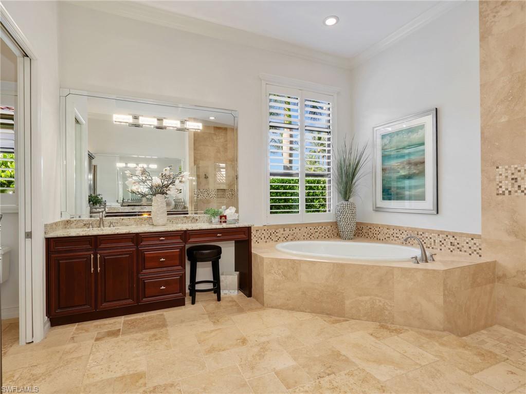 7772 Classics Dr Property Photo 31