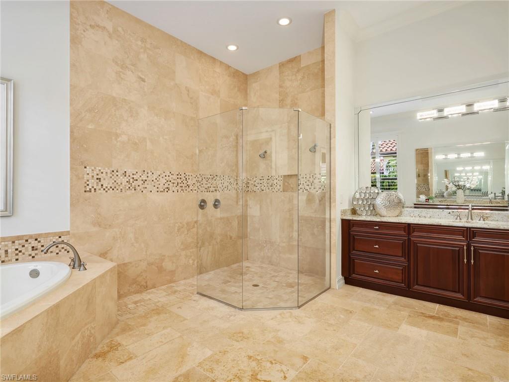 7772 Classics Dr Property Photo 33