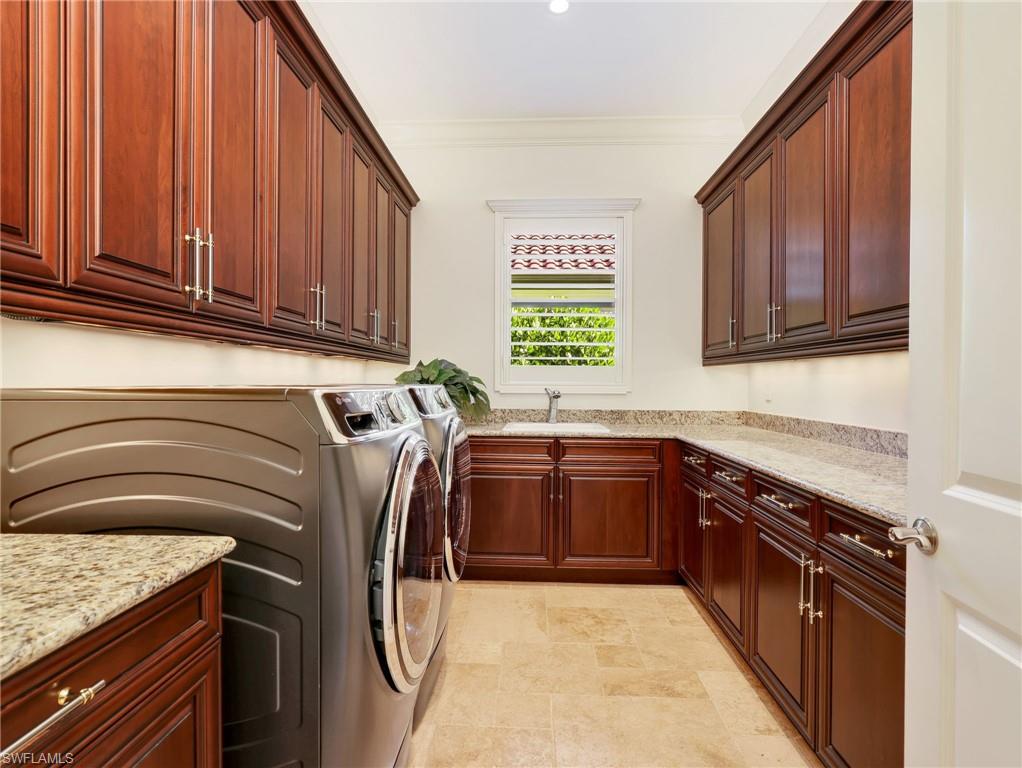 7772 Classics Dr Property Photo 45