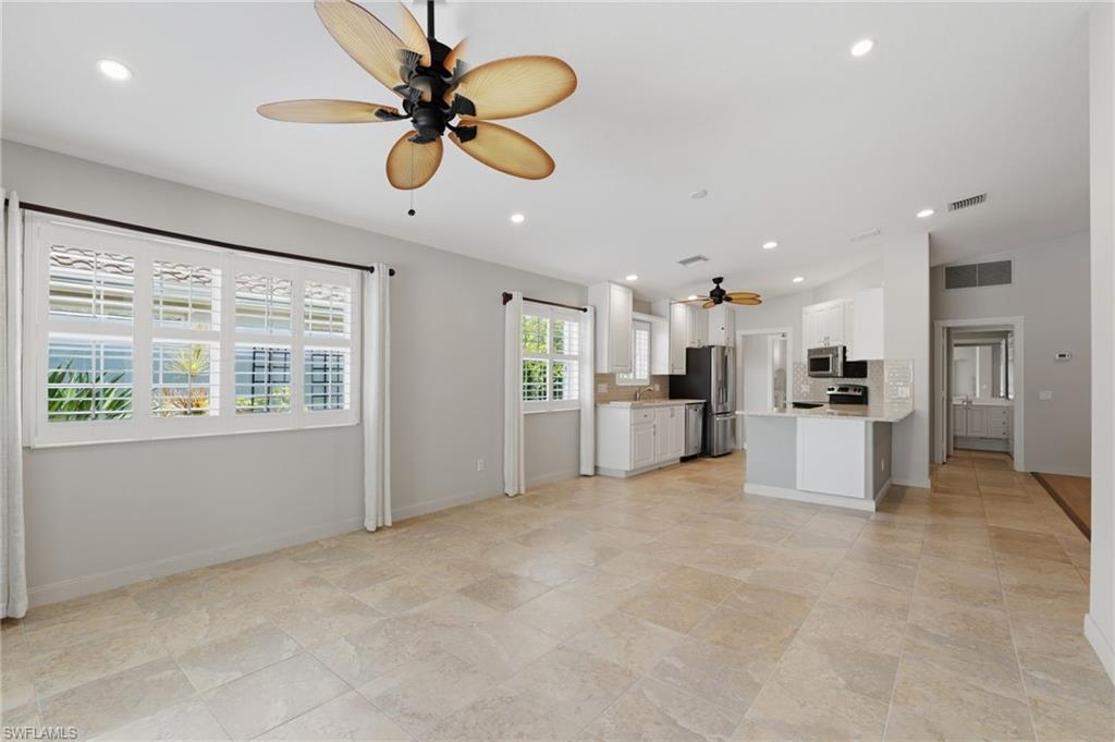 28207 Islet Trl Property Photo 6