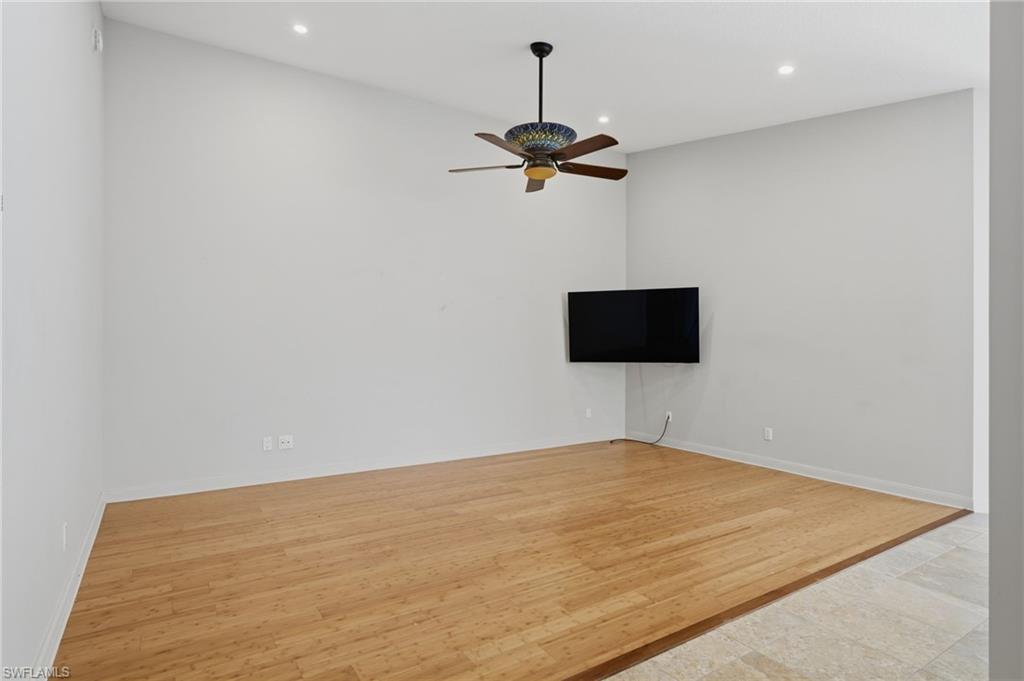 28207 Islet Trl Property Photo 9