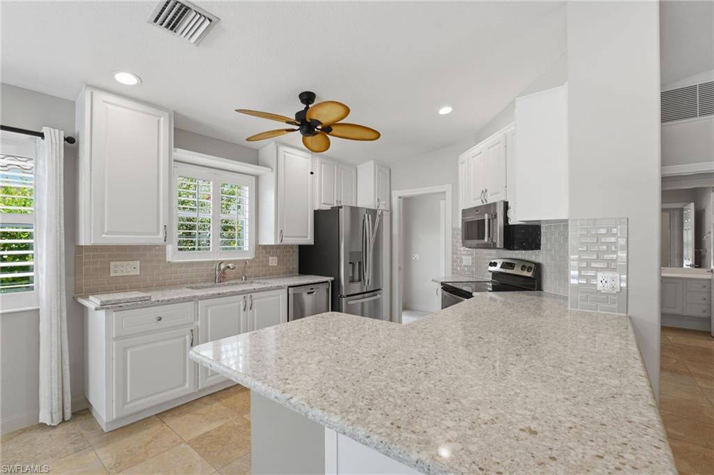 28207 Islet Trl Property Photo 12