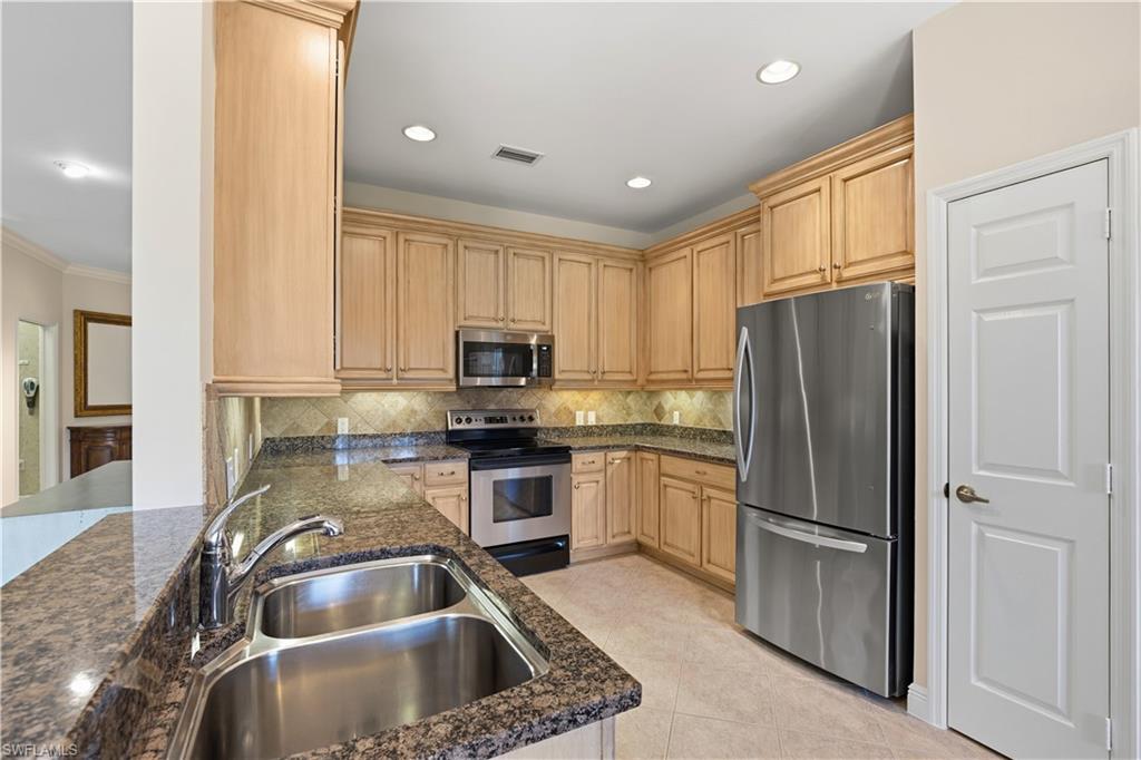 12200 Toscana Way 102 Property Photo 4