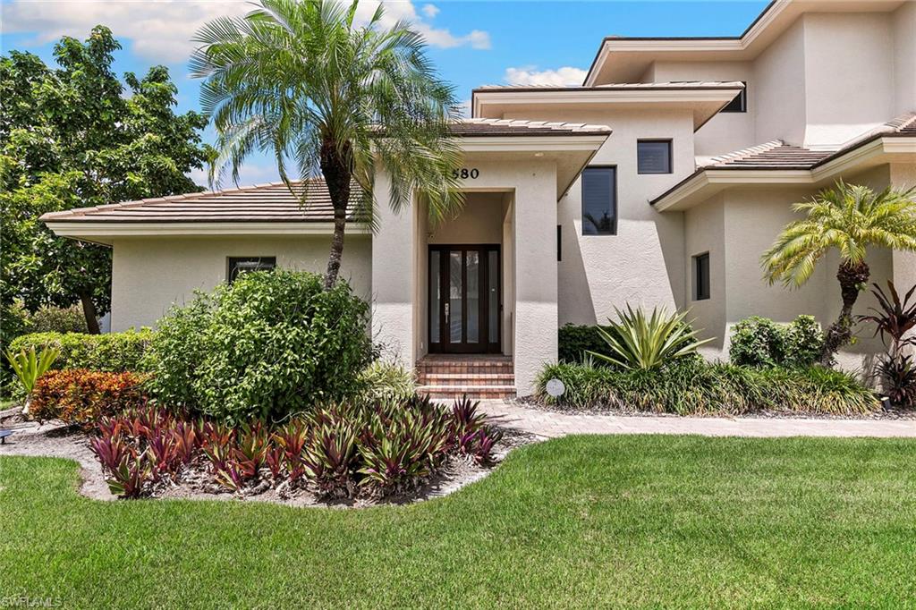 580 Goldcoast Ct Property Photo 2
