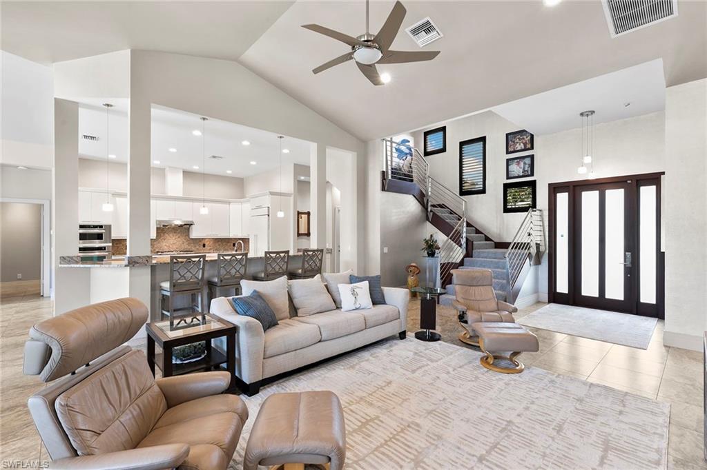 580 Goldcoast Ct Property Photo 10