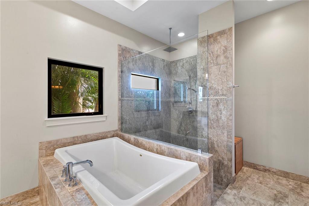 580 Goldcoast Ct Property Photo 26