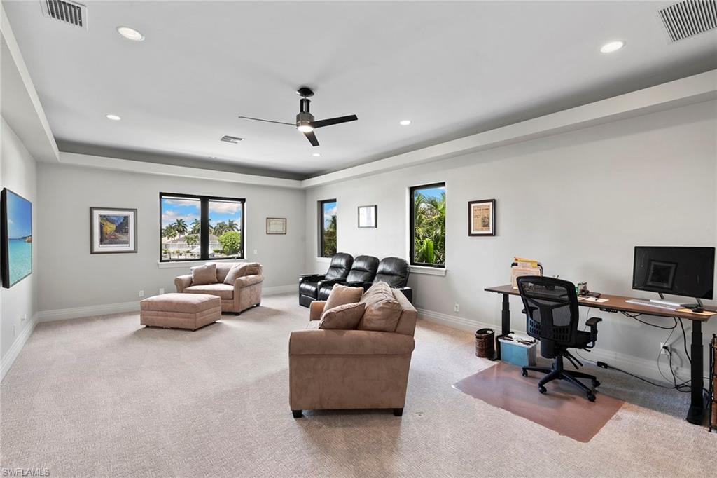 580 Goldcoast Ct Property Photo 31