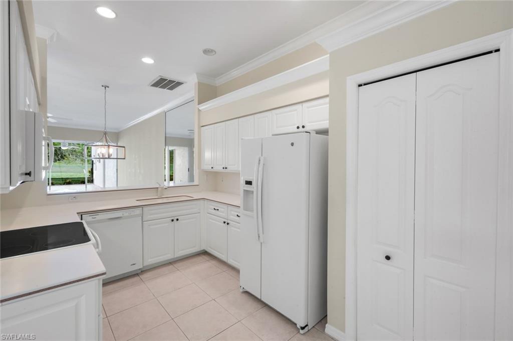 26466 Clarkston Dr Property Photo 10