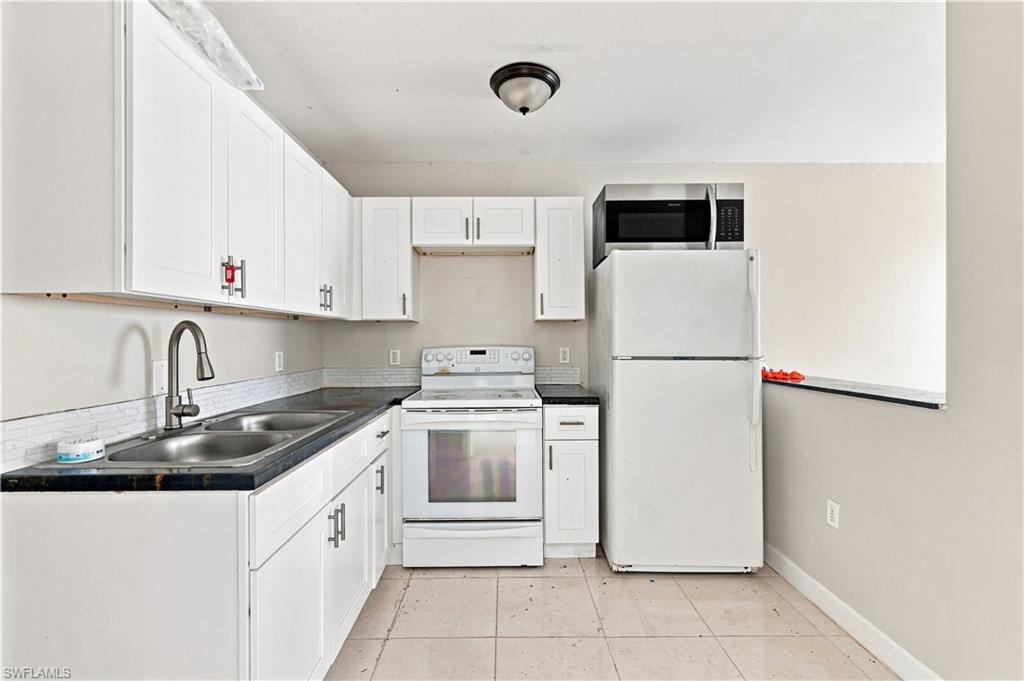 2032-2040 Wright St Property Photo 11