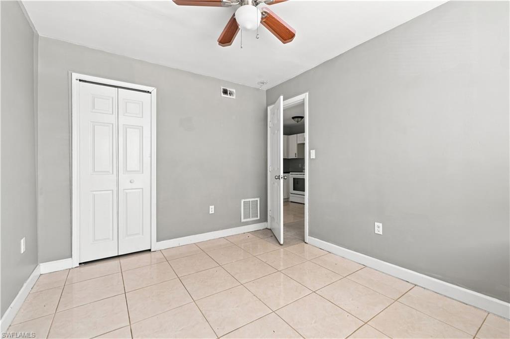 2032-2040 Wright St Property Photo 18