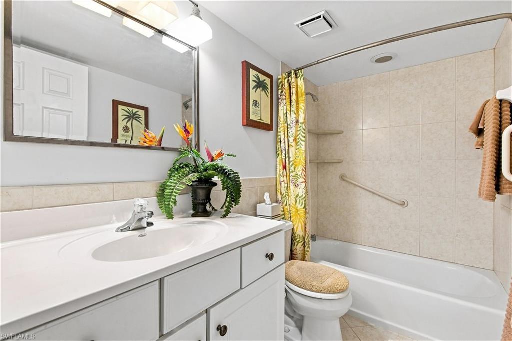 260 Seaview Ct 1805 Property Photo 21
