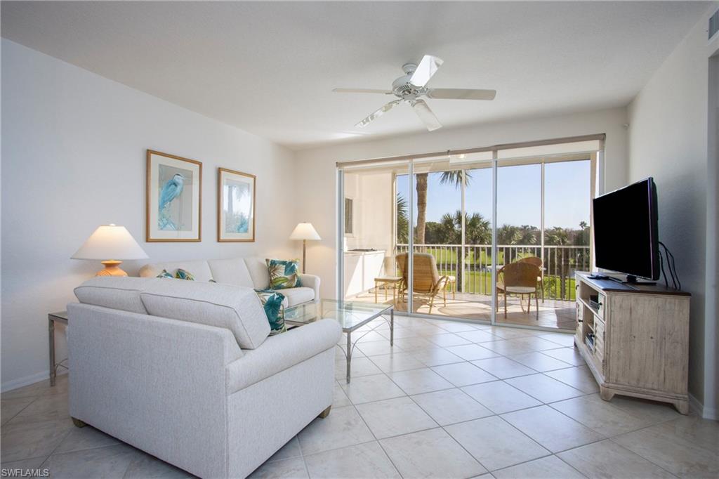 7655 Pebble Creek Cir 201 Property Photo 3