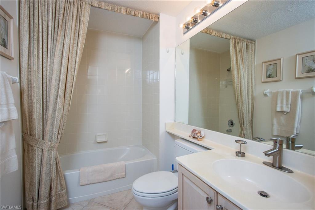 7655 Pebble Creek Cir 201 Property Photo 9