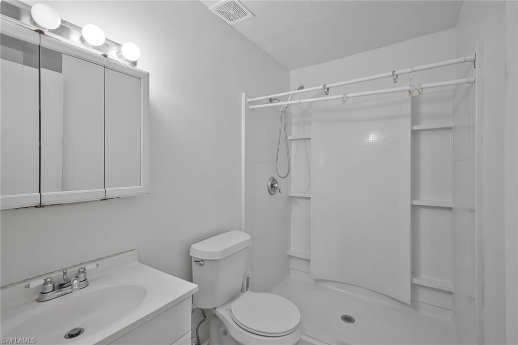 28431 Windsor Rd Property Photo 22