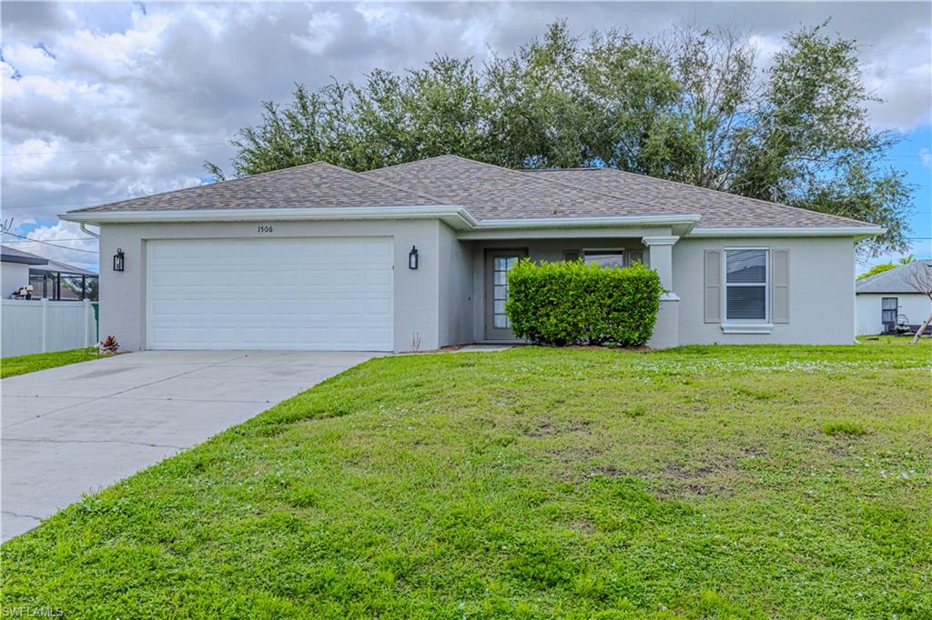 1506 7th Pl Property Photo 2