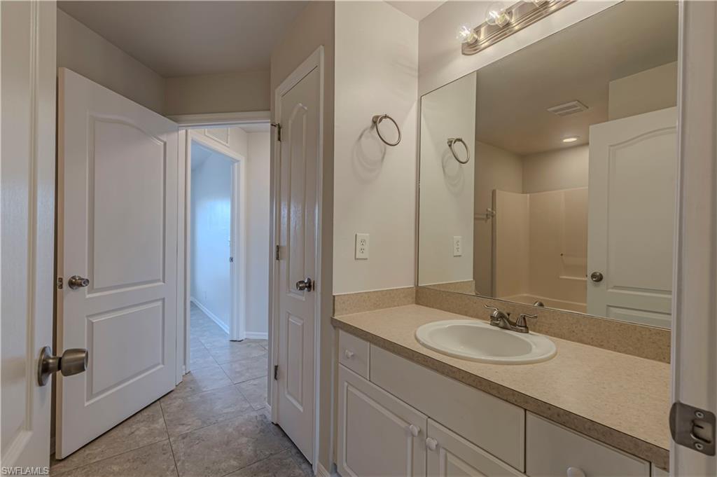 1506 7th Pl Property Photo 14