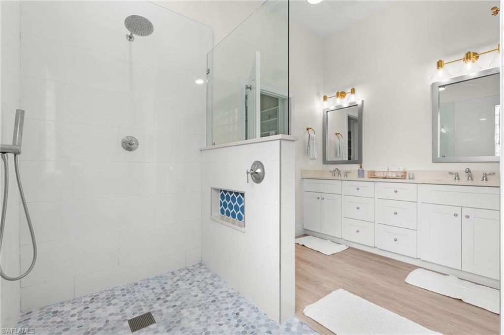 24717 Hollybrier Ln Property Photo 21