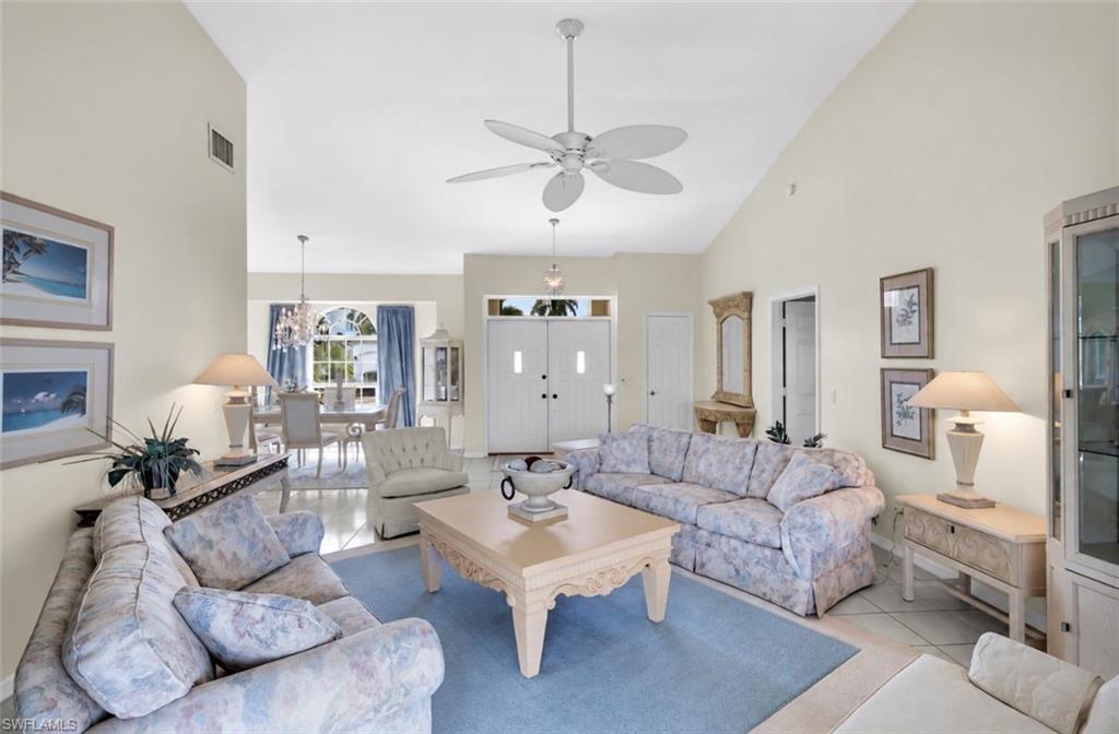 200 Windbrook Ct Property Photo 8