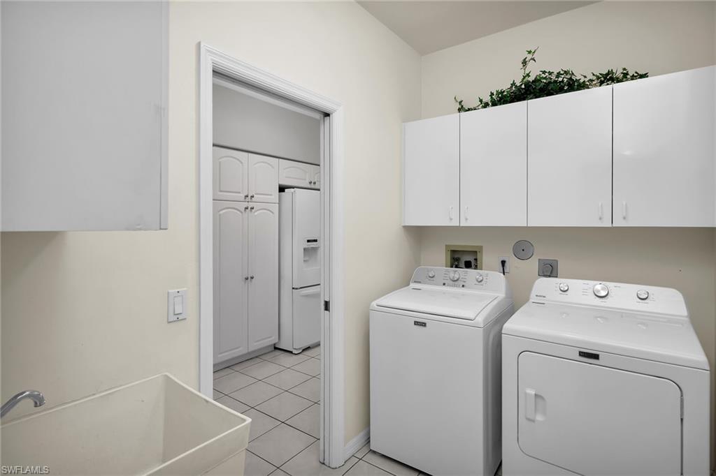200 Windbrook Ct Property Photo 21